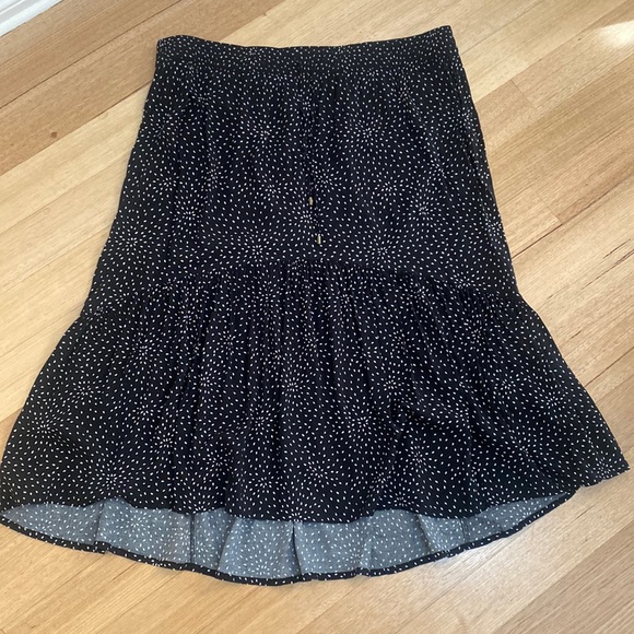 Anko Dresses & Skirts - Black and White Midi Elastic Waist Skirt - Size 22